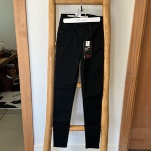 Levi’s Mile High Super Skinny Jeans